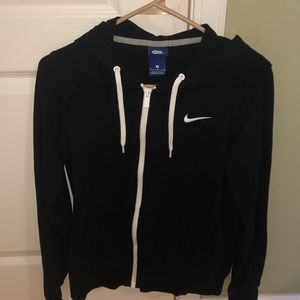 Nike women’s light weight jacket